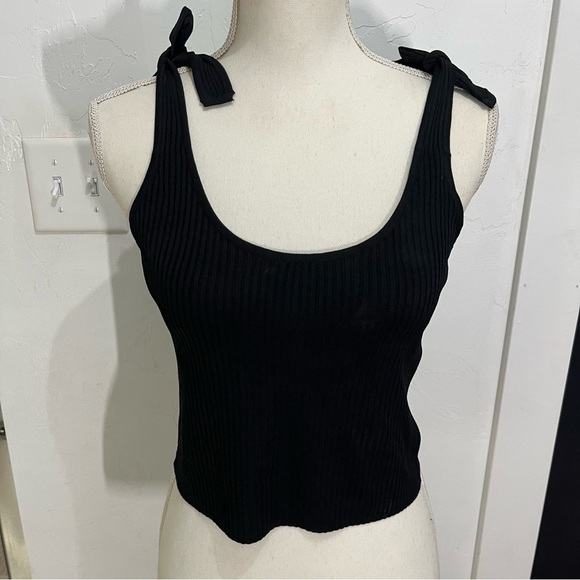 Olivaceous Tops - Olivaceous Black Ribbed Tie Cropped Tank Top Medium